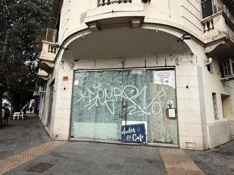 Fragata Sarmiento  esquina Gaona