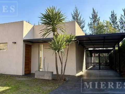 Casa en alquiler anual en Los Olivares, Guayaquil 1730