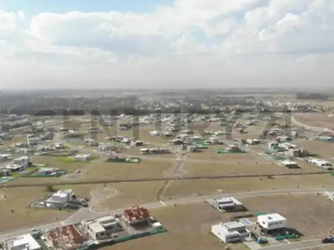 Terreno en Venta 18  mts Frente