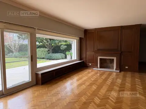 Casa 6 ambientes con 2 baños