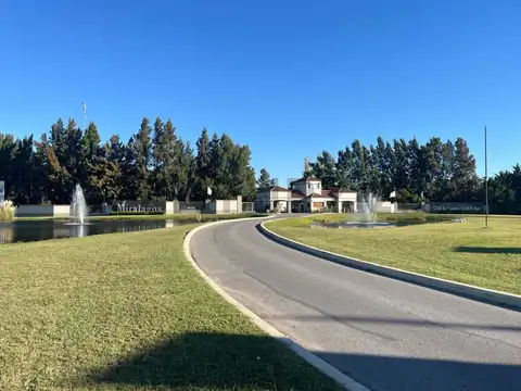 Terreno en Venta de 919,0 m2