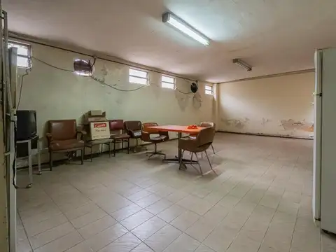 Local en Venta 40 años