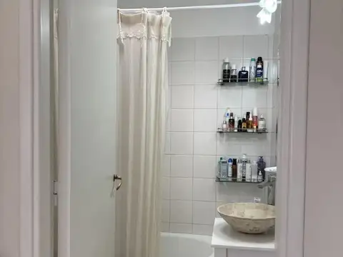 Casa en venta - 3 Dormitorios 2 Baños - Chascomús