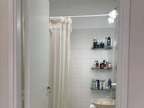 Casa en venta - 3 Dormitorios 2 Baños - Chascomús