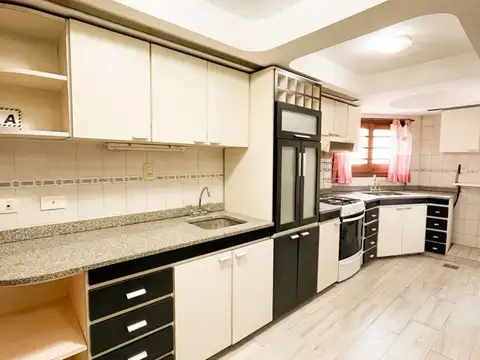 Departamento 4 ambientes con 3 baños
