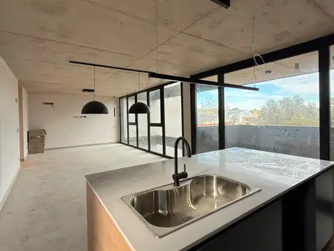 Avenida Brasil 100, Piso 2