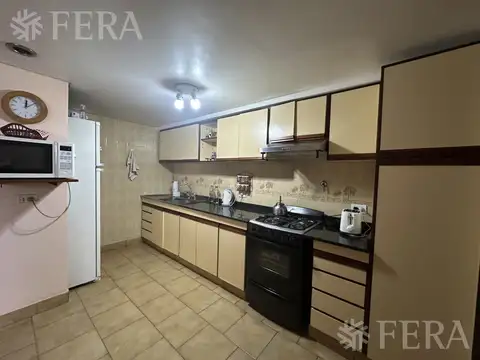 Casa 6 ambientes con 3 baños