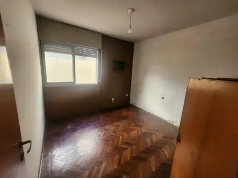 Depto Tipo Casa en Venta 51 años