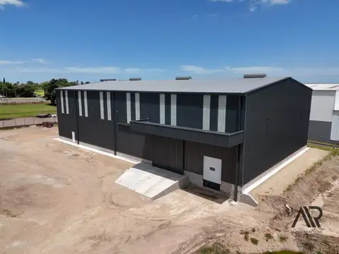 Galpón en alquiler de 1000m2 ubicado en Barros Blancos