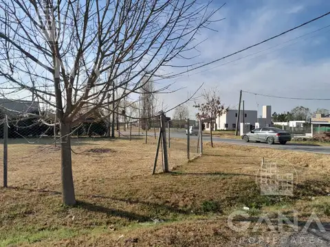 venta de Terreno en  Barrio las Tardes, Roldan 605m2 con cerco perimetral