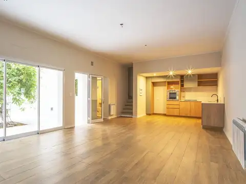 Depto Tipo Casa 4 ambientes con 2 baños