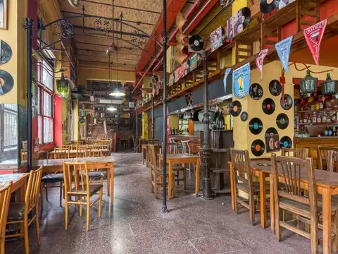 Local en Venta 66 años