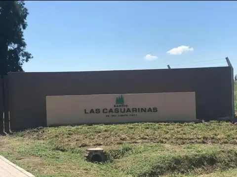 La Casuarinas Terreno  sobre Avenida Vacri