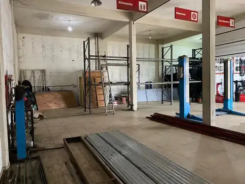 Av. Ricardo Balbin 2800