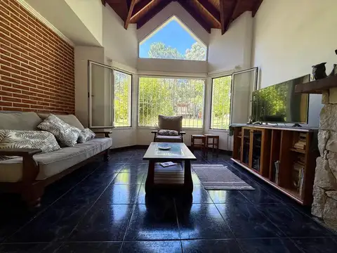 Casa en Venta en Carilo, USD 220.000