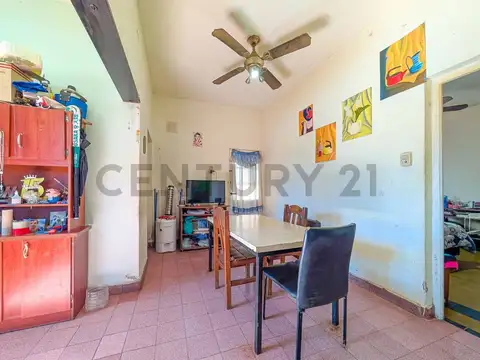 VENTA - CASA - 3 DORMITORIOS - PATIO - JARDIN - PARILLA