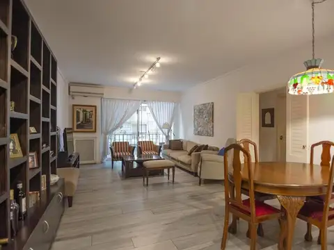 Vende depto 5 Amb,4 dorm ,Belgrano con salida balcón