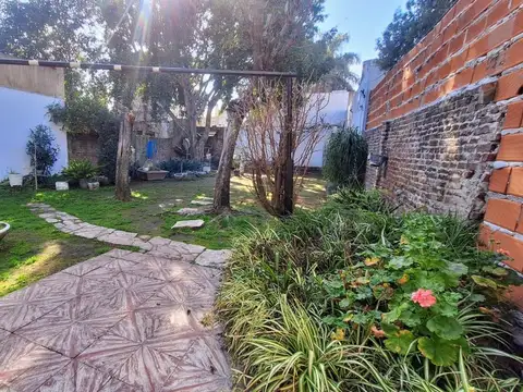 AMPLIA CASA CON GRAN FONDO