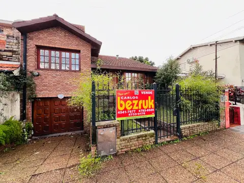 Casa 5 ambientes en venta en Martínez