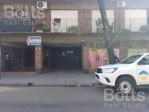 Cochera en La Boca