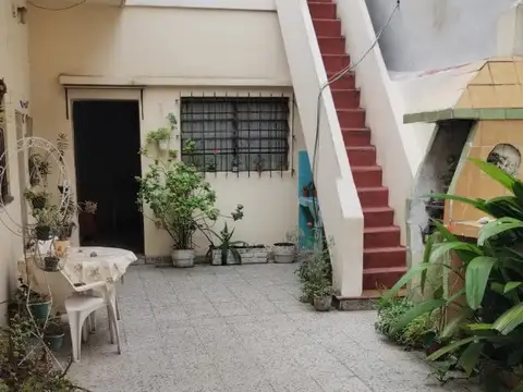 4 Ambientes Planta Baja patio y terraza