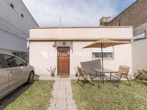 Venta PH 3 ambientes al frente con jardín y cochera en Haedo