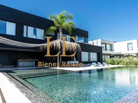 Casa en Venta de 5 dormitorios