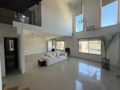 Av. Ader 1700, Piso 1