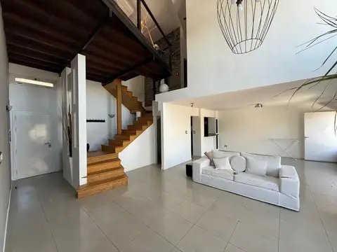 Hermoso departamento tipo duplex en alquiler