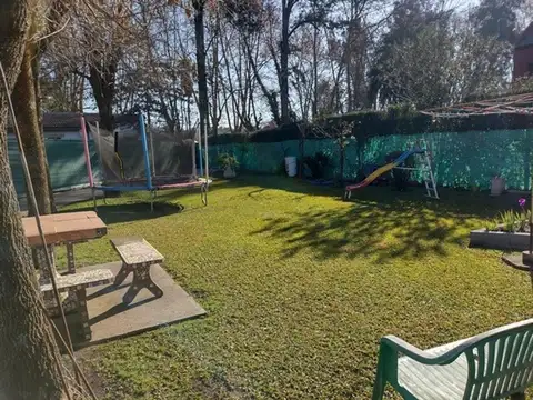 Casa 5 ambientes con 3 baños