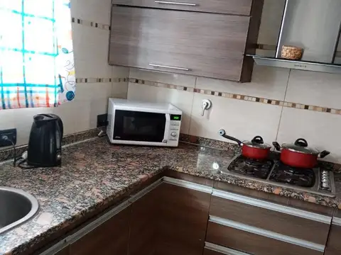 Casa 3 ambientes con 1 baño