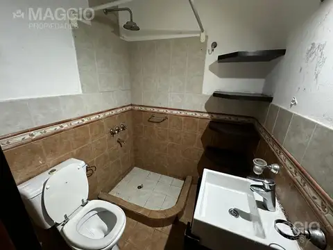 Depto Tipo Casa en Alquiler de 2 dormitorios