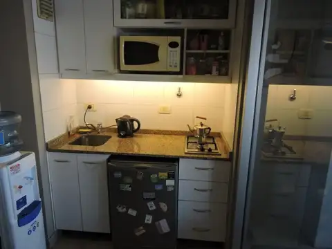 Oficina en Venta con 5 cocheras