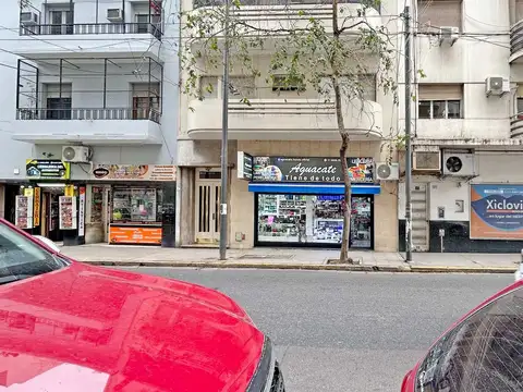 Local en Venta 40 años