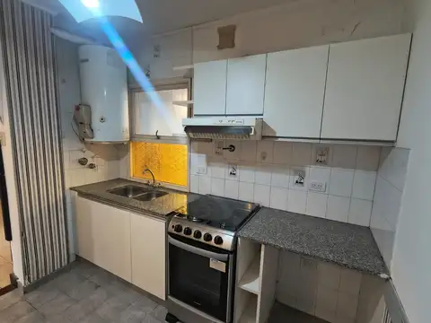 Departamento en Alquiler con 1 cocheras