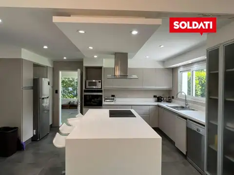 Apta crédito, casa en venta, El Portillo.