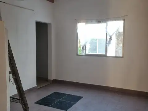 DEPARTAMENTO PLANTA ALTA EN ALQUILER