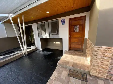 3 Departamentos de 1 Dormitorios -cochera- Jacuzzi