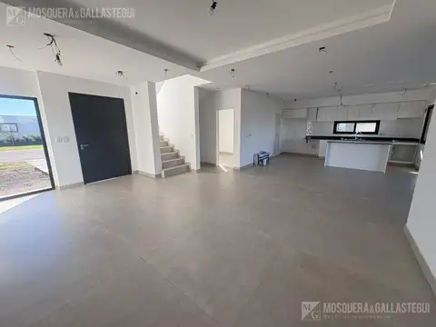 Casa en Venta en Pilar Del Este - Santa Elisa, Countries y Barrios Cerrados en Pilar