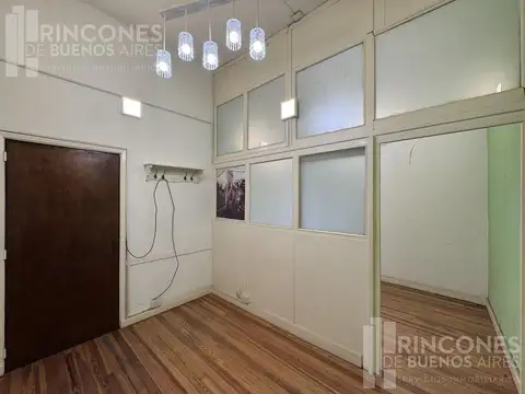 Oficina en Alquiler 100 años
