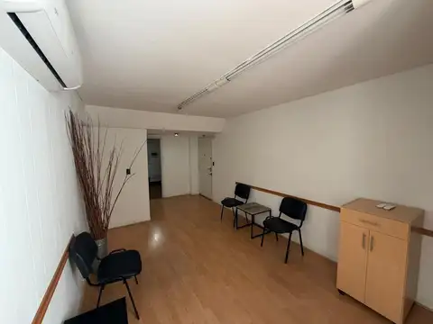 Oficina en Alquiler en Caballito, $ 900.000