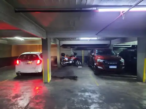 Cochera en venta en Recoleta