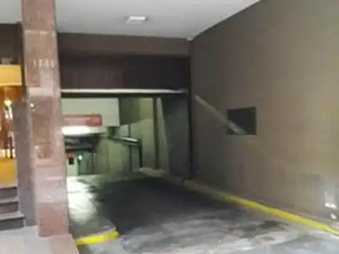 Cochera en venta en Recoleta