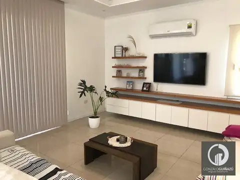 Casa 6 ambientes con 3 baños