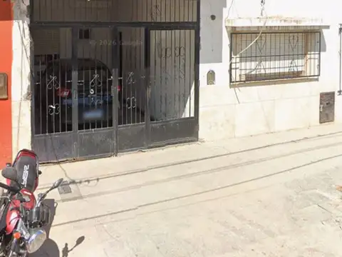 Venta casa a refaccionar Santa Fé y Libertad