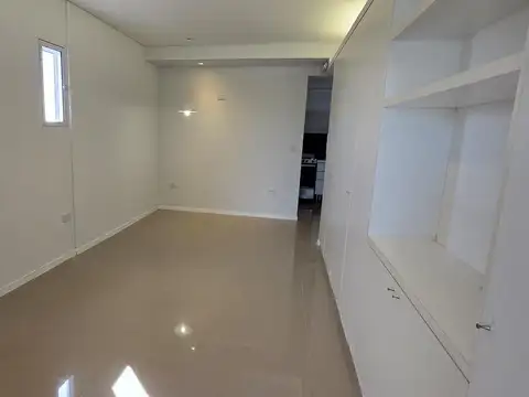 Departamento en Alquiler en Parque Chas, $ 750.000