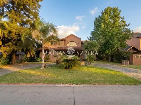 Venta de Casa 5 Ambientes en Boca Raton, Pilar