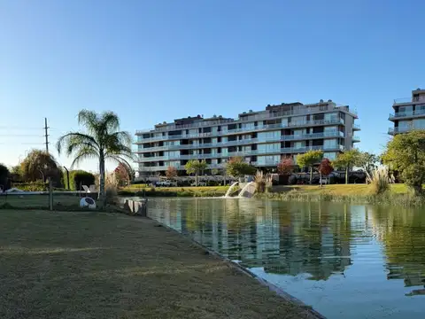 LOTE PREMIUM A LA LAGUNA EN ESQUINA-NUEVO QUILMES