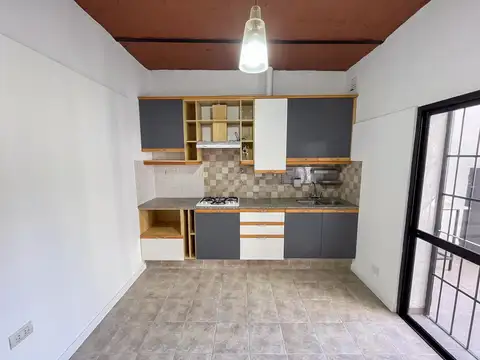 Oficina en Alquiler en Echesortu, $ 740.000