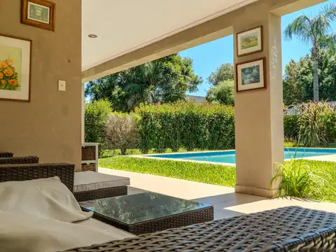 Casa en Venta en Club De Campo El Paso, USD 400.000